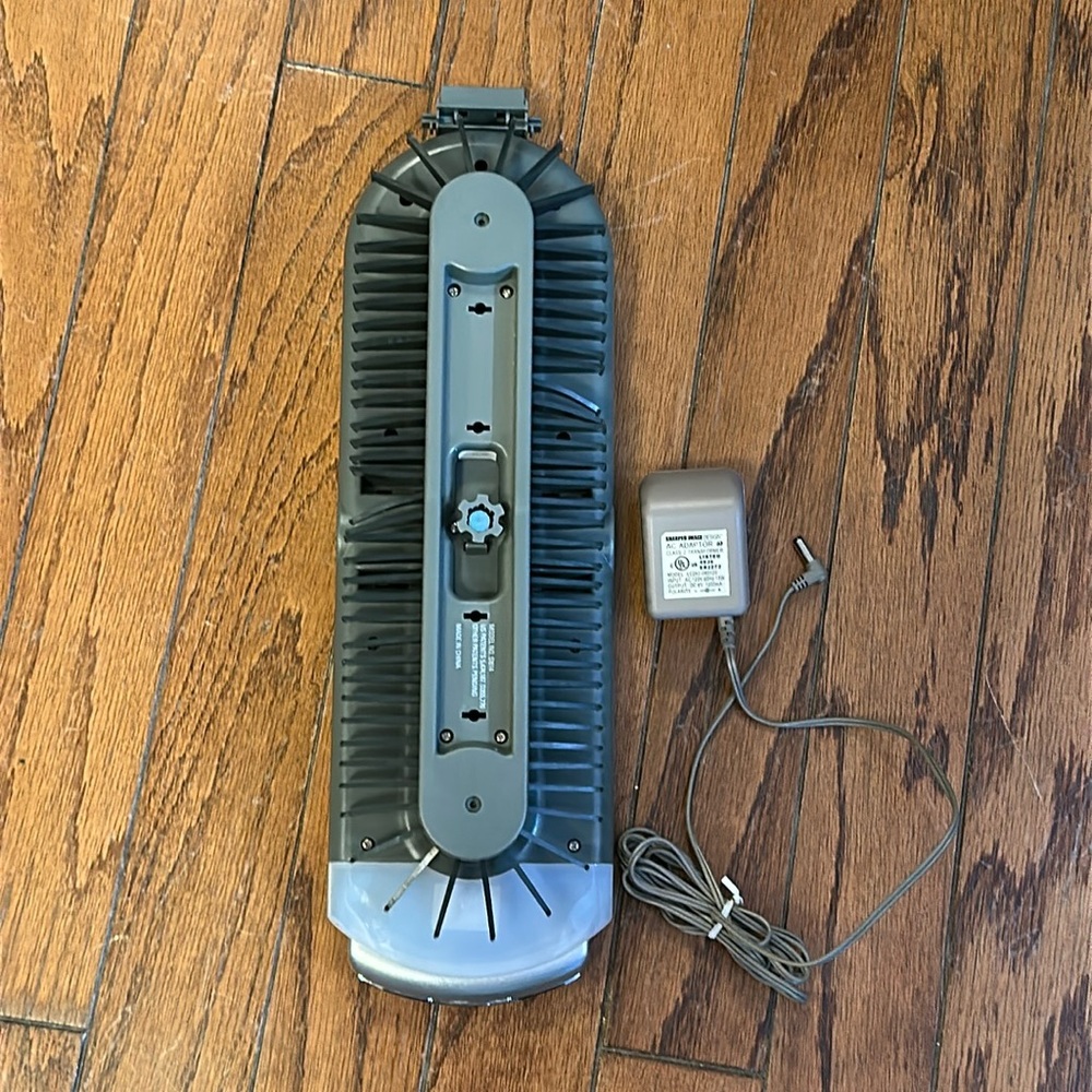 Sharper image auto drive tie rack